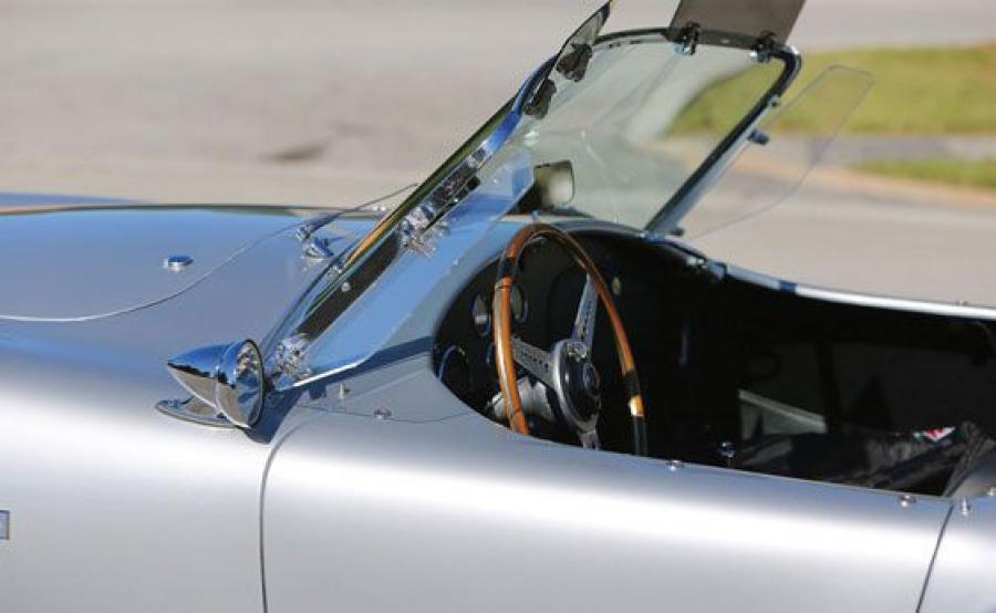 Детали экстерьера Shelby 289 Cobra (CSX 2023) 1962 года  (фото 8 из 12)